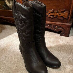 Woman’s cowboy boots